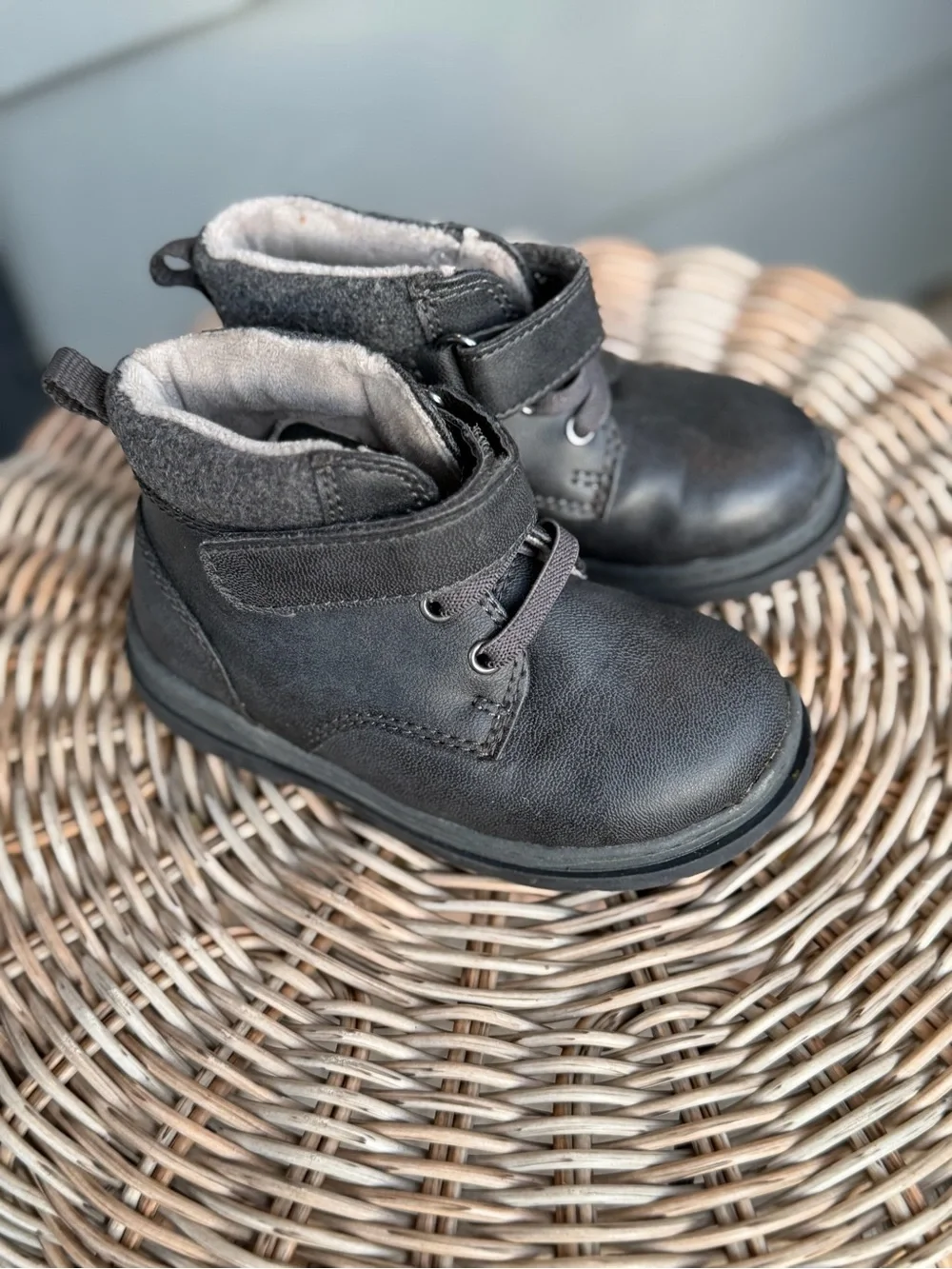 Cat & Jack Toddler Black Ankle Boots Hook & Loop Size 7